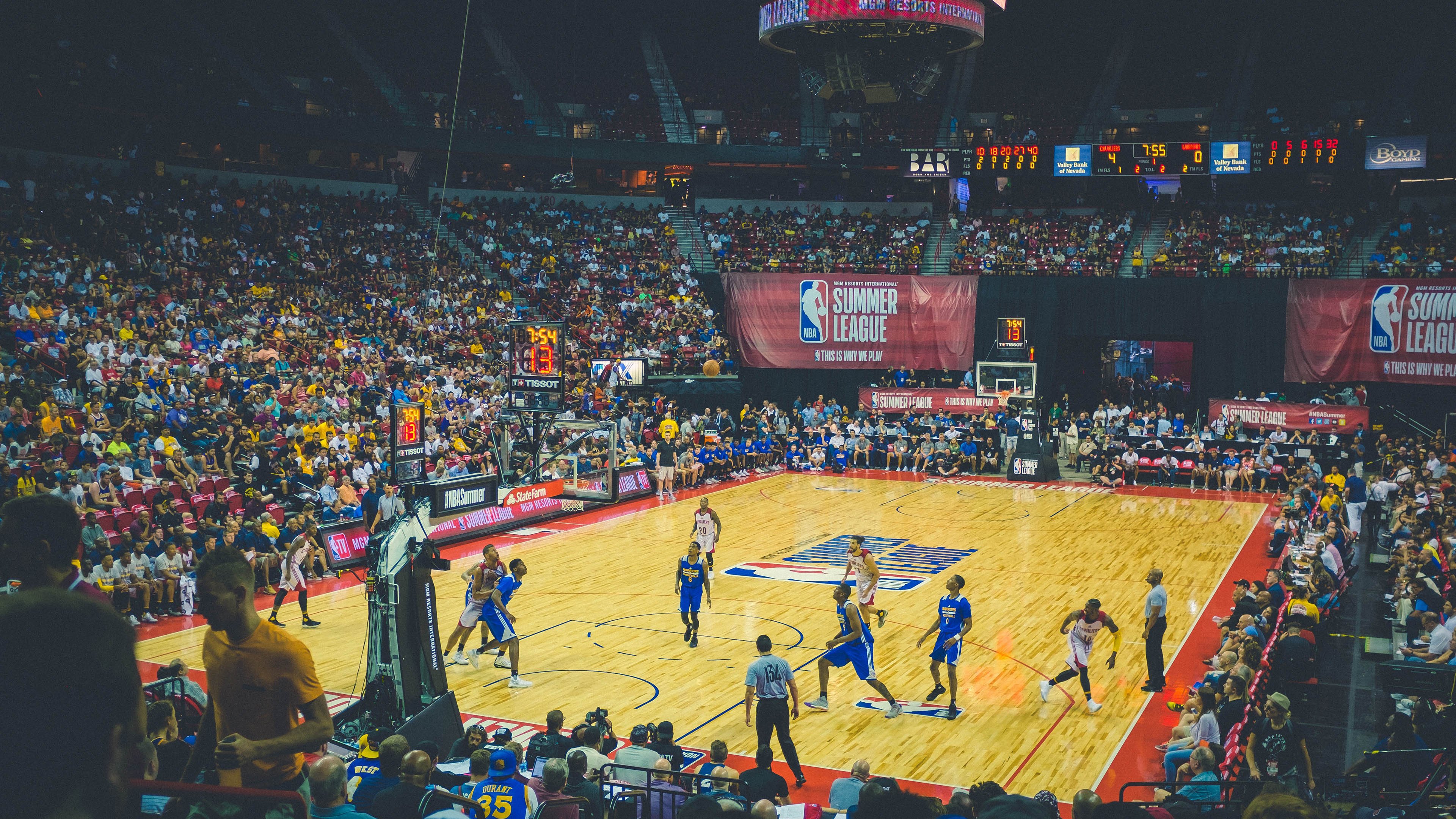 从CBA爆冷到世界杯封神，当山西掀翻上海，东契奇正在定义下一个时代