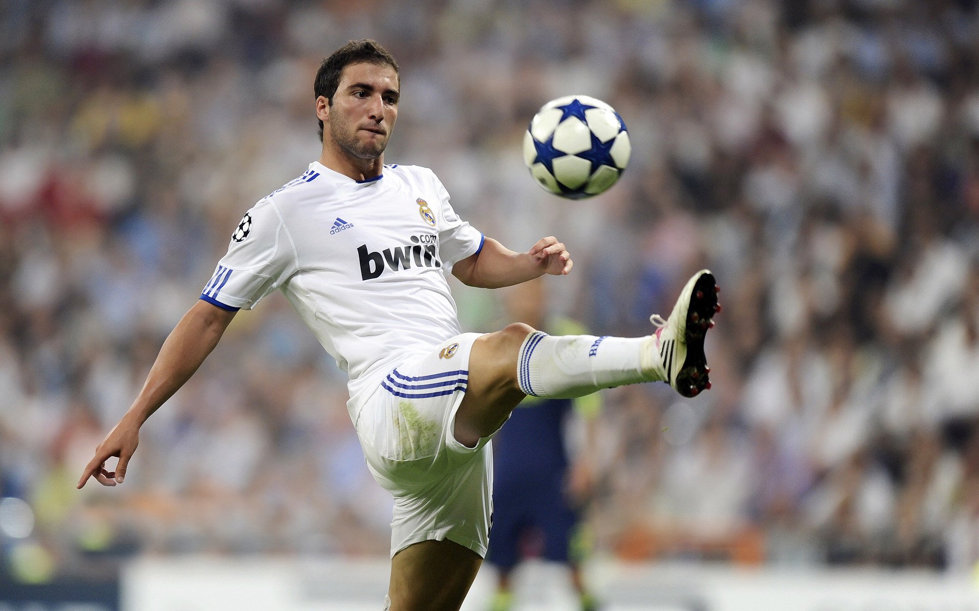 从魔笛余音到钢铁战士咆哮，巴斯托尼末节封神，克罗地亚逆转荷兰背后的国家寓言